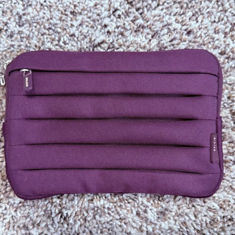 Belkin Plum Purple Small Zippered Makeup Bag